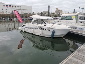 Bateau école Nicoleau place picture